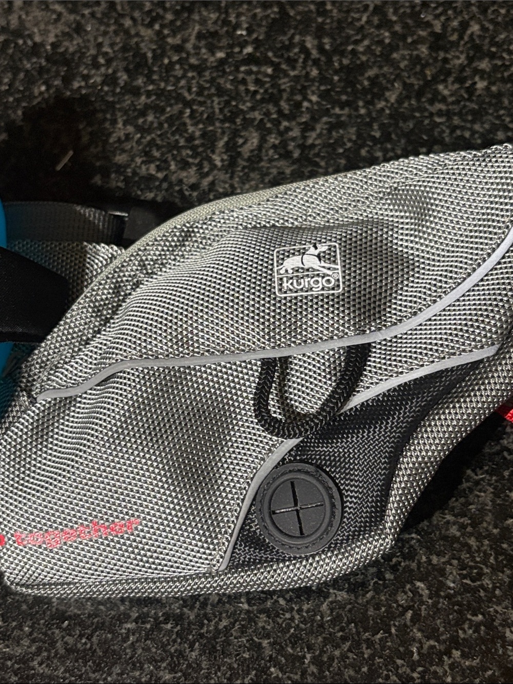 grey waist pouch Kurgo K9 Excursion Running Belt - Picture 2 of 5